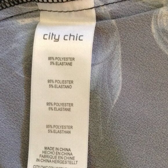 NWT City Chic "14" Navy, Contemporary Dress, On or Off shoulder; pockets, Classy - Picture 4 of 5